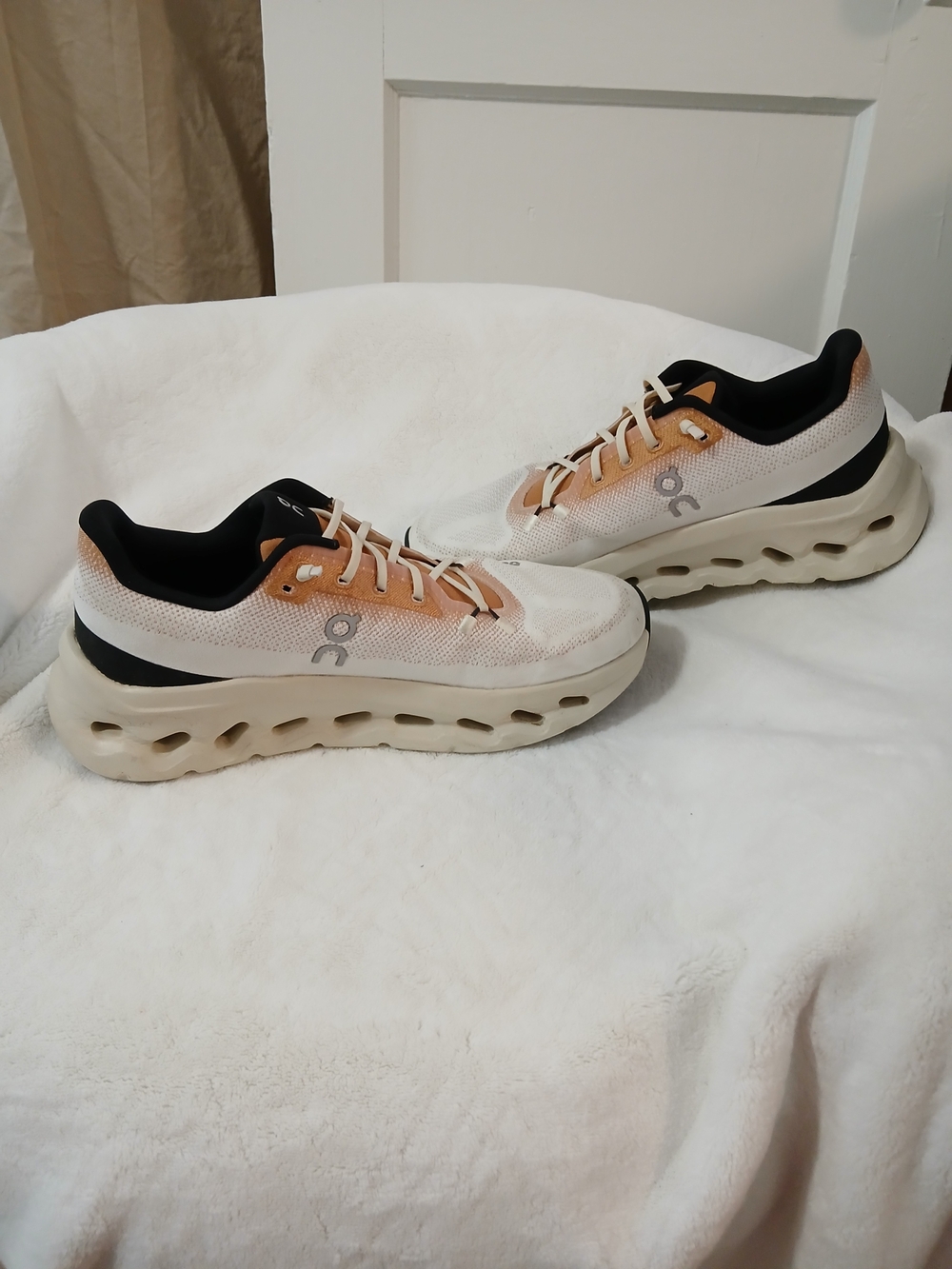On Cloudtilt Women’s Athletic Shoes - Ivory Almond with Black Accents  [116]